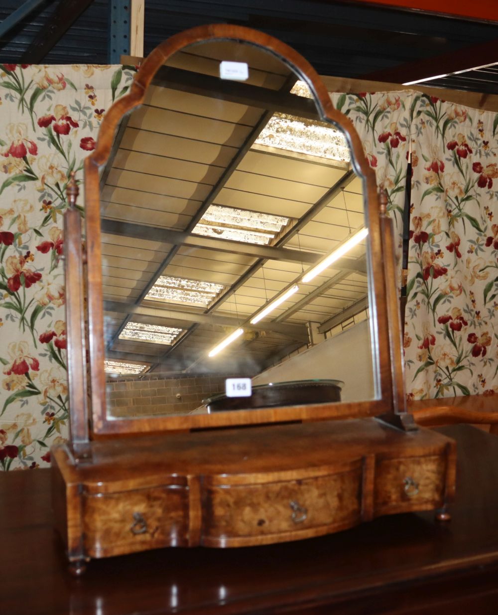 An 18th century style banded walnut toilet mirror with box base, W.54cm, D.20cm, H.70cm